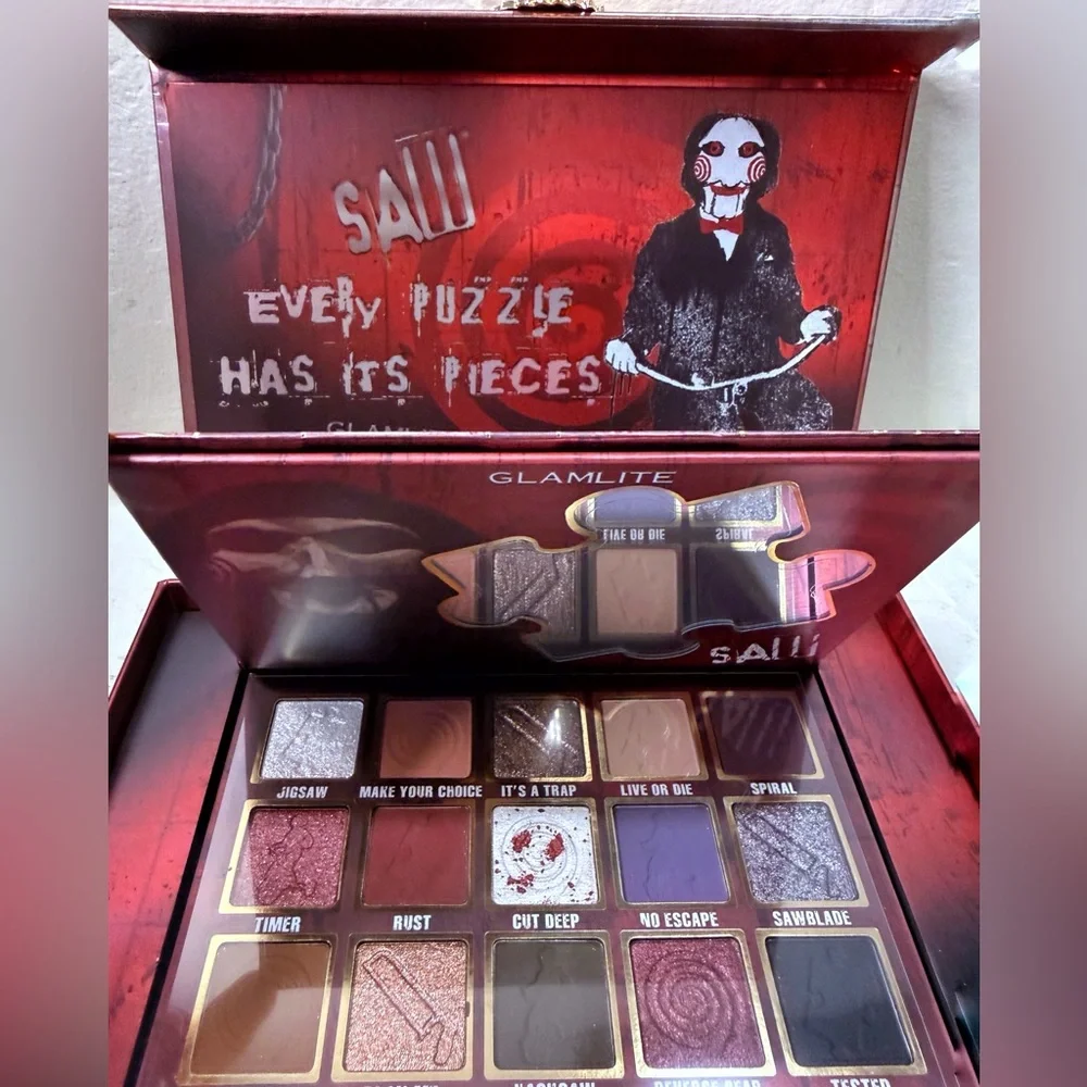 Full Set Glamlite X Saw Eyeshadow Mirror Brushes Highlighter Lip Set Horror Saw
